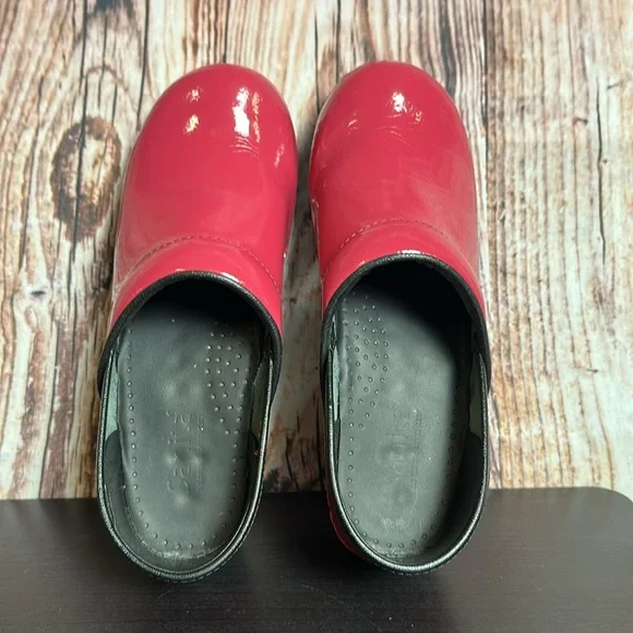 Sanita Patent Leather Clogs Womens Sz EU 38 - Picture 6 of 9